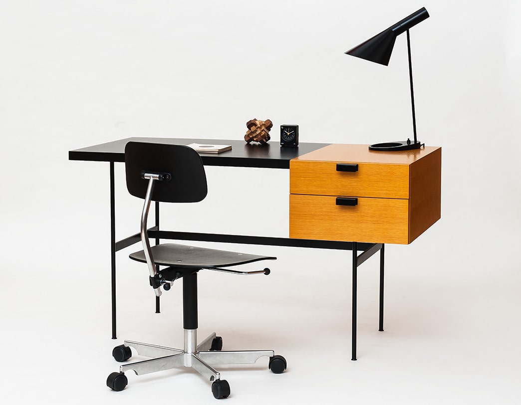 ピエール・ポラン　Pierre Paulin F031 Desk