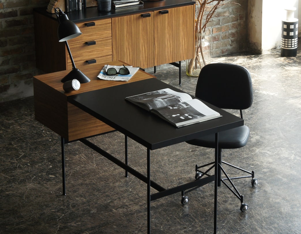 ピエール・ポラン　Pierre Paulin F031 Desk