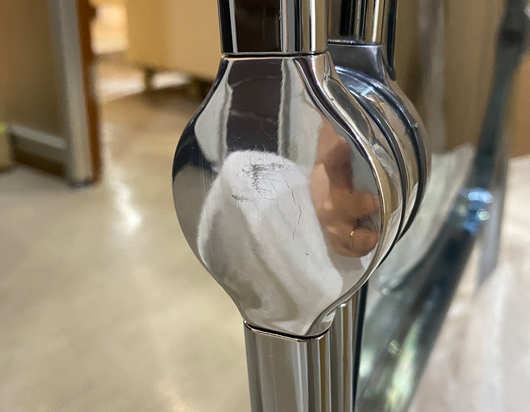 プリアチェア クローム/スモークブラック【アウトレット】