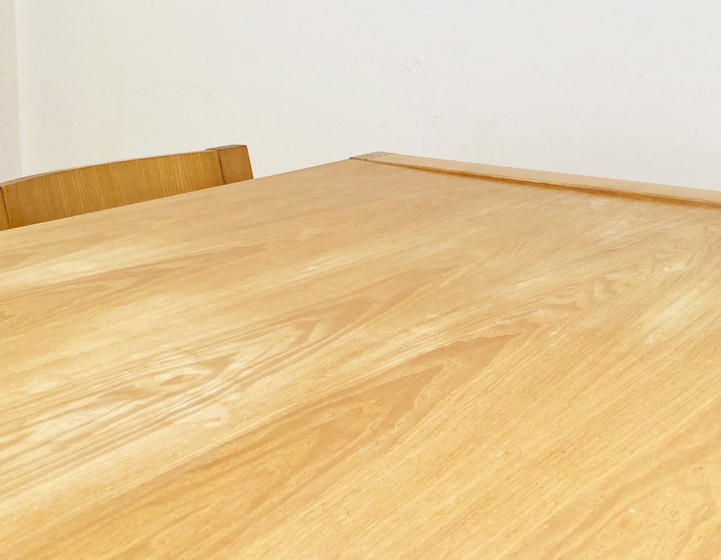 SE15 Dining Table