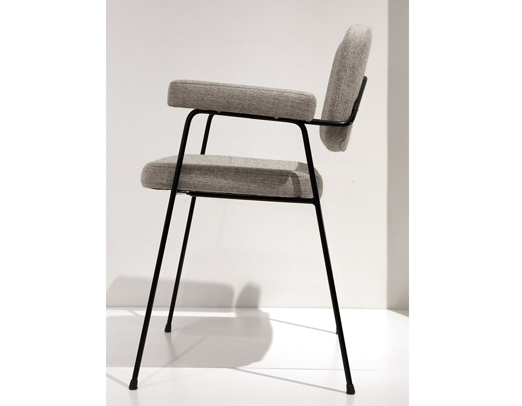 Moulin Arm Chair / Pierre Paulin