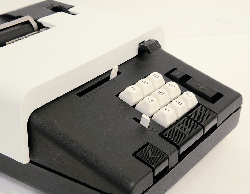 Summa19 Adding machine White / Ettore Sottsass
