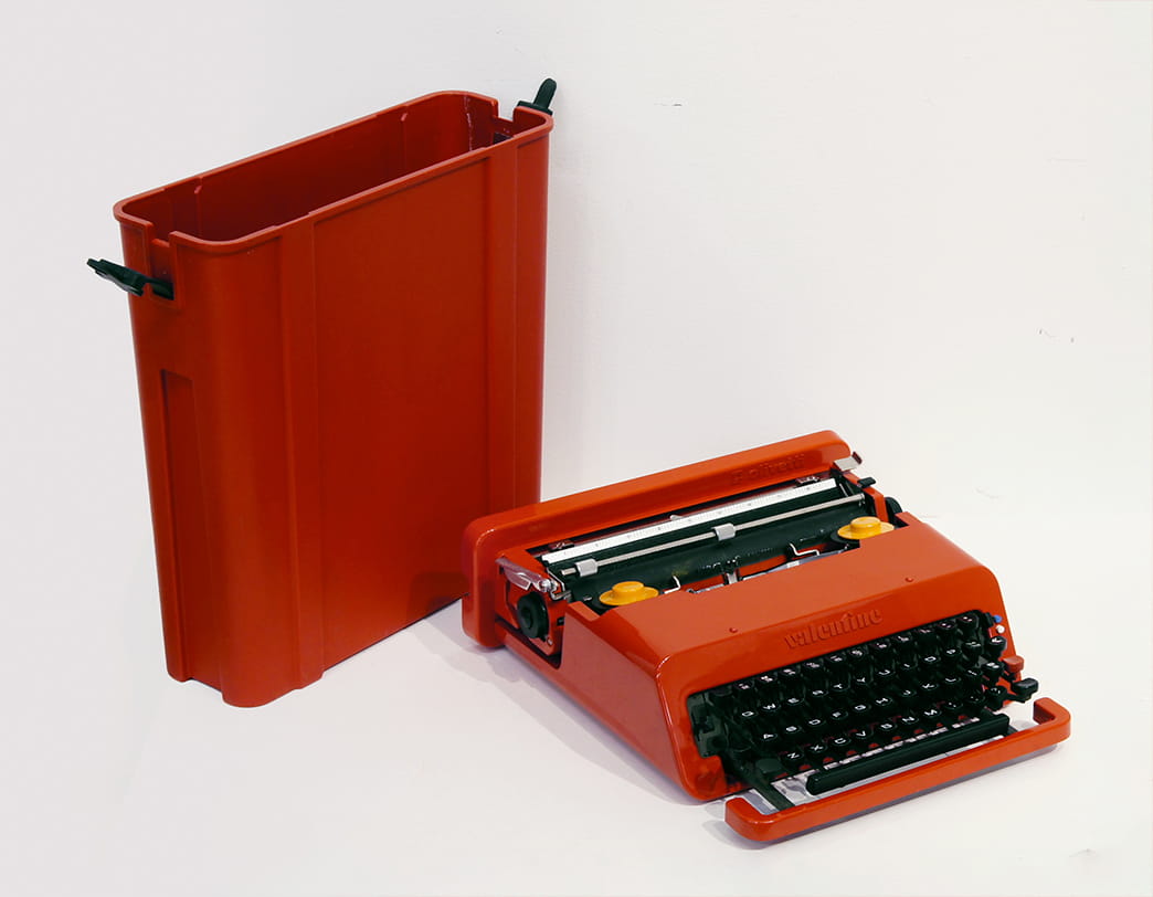 Valentine Typewriter Red / Ettore Sottsass