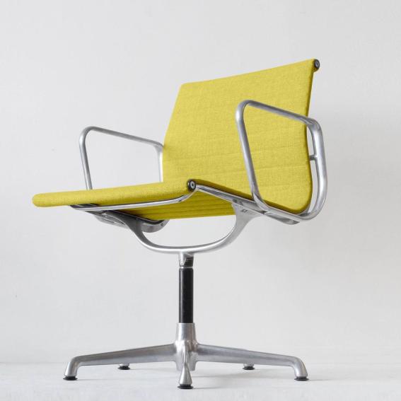 Eames Aluminum Group Chair