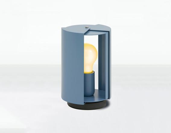 ペリアンのテーブルランプに新色が登場!