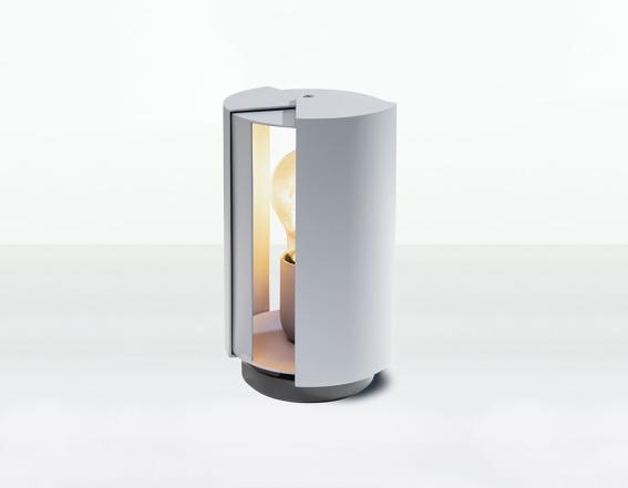 ペリアンのテーブルランプに新色が登場!