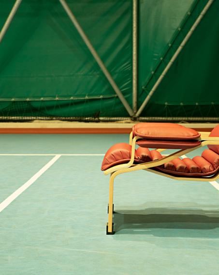 抜群の心地よさ。アナトミカルな傑作椅子