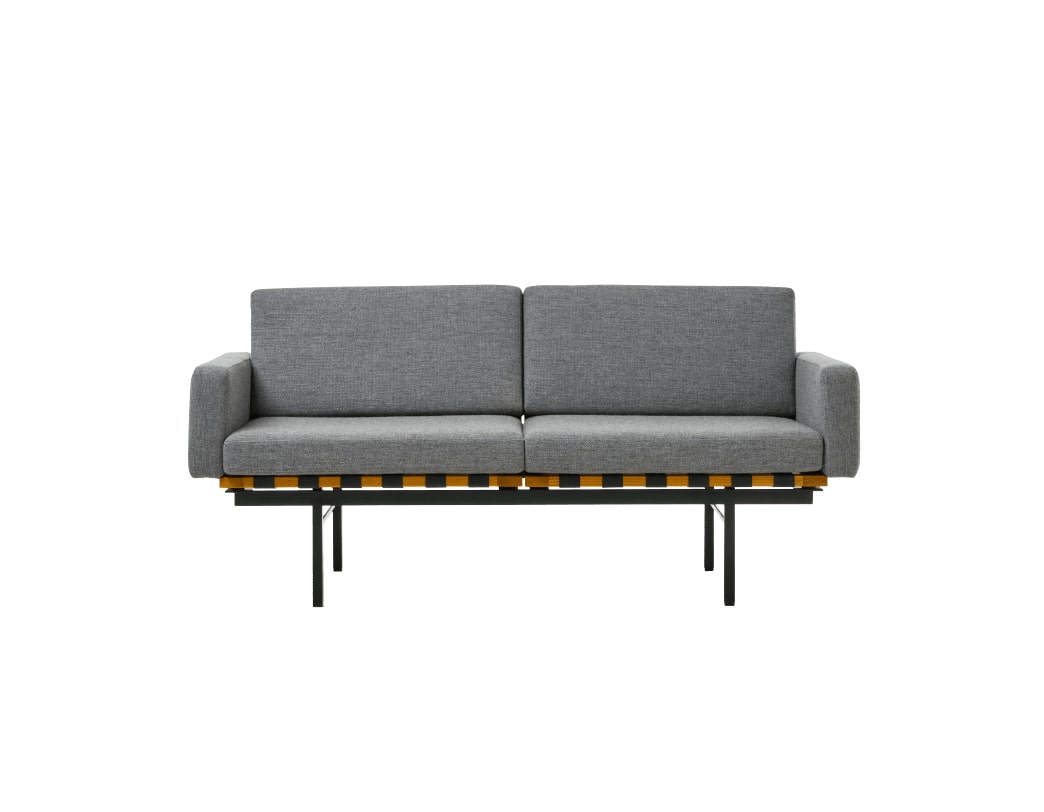 モダンデザインの旗手 ロビン・デイによる名作ソファ