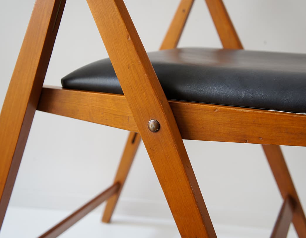 希少なヴィンテージチェアが入荷