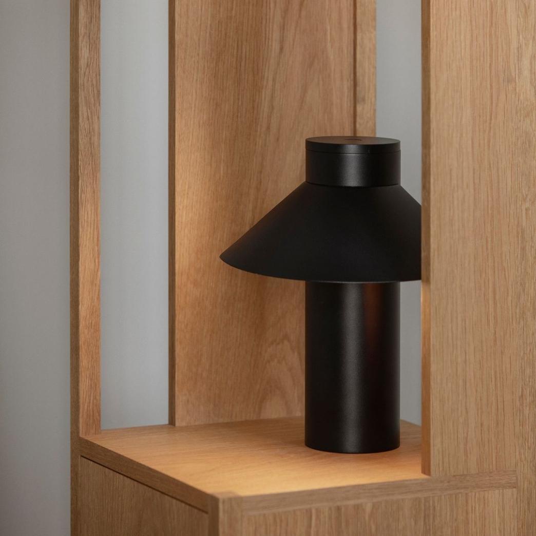 コロンボがアジアにインスパイアされてデザインしたランプ