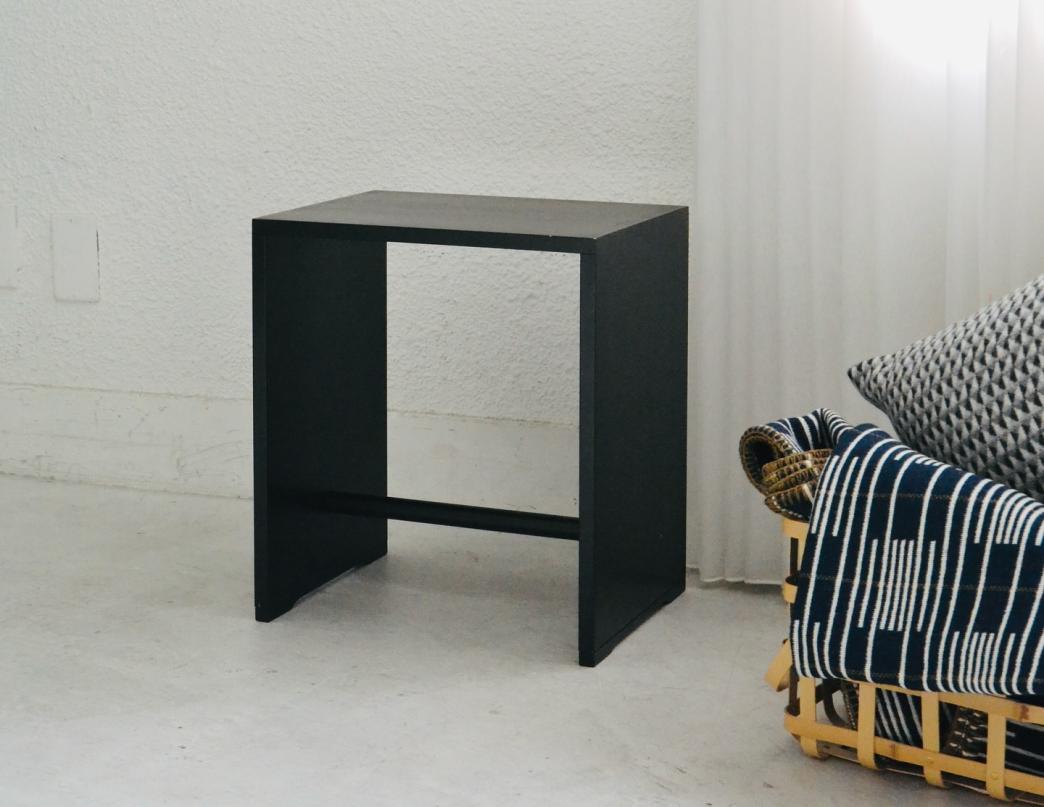 ウルムスツール ブラックが再入荷