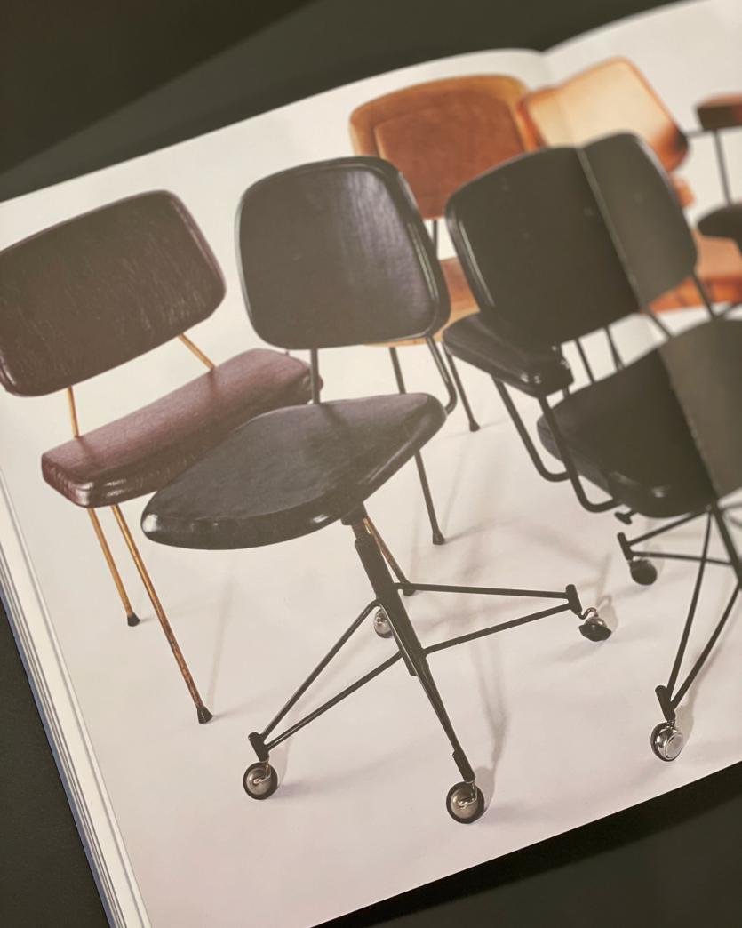 フレンチモダンデザインの巨匠 ピエール・ポランのデスクチェアをご存知でしょうか?