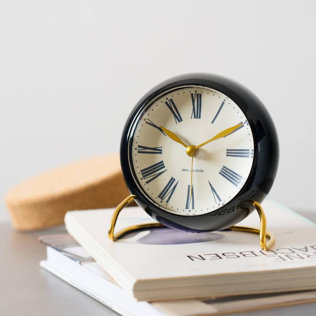 2000個限定の時計