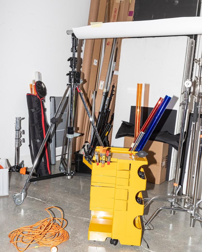 実店舗ではすべてのカラーをご覧いただけます