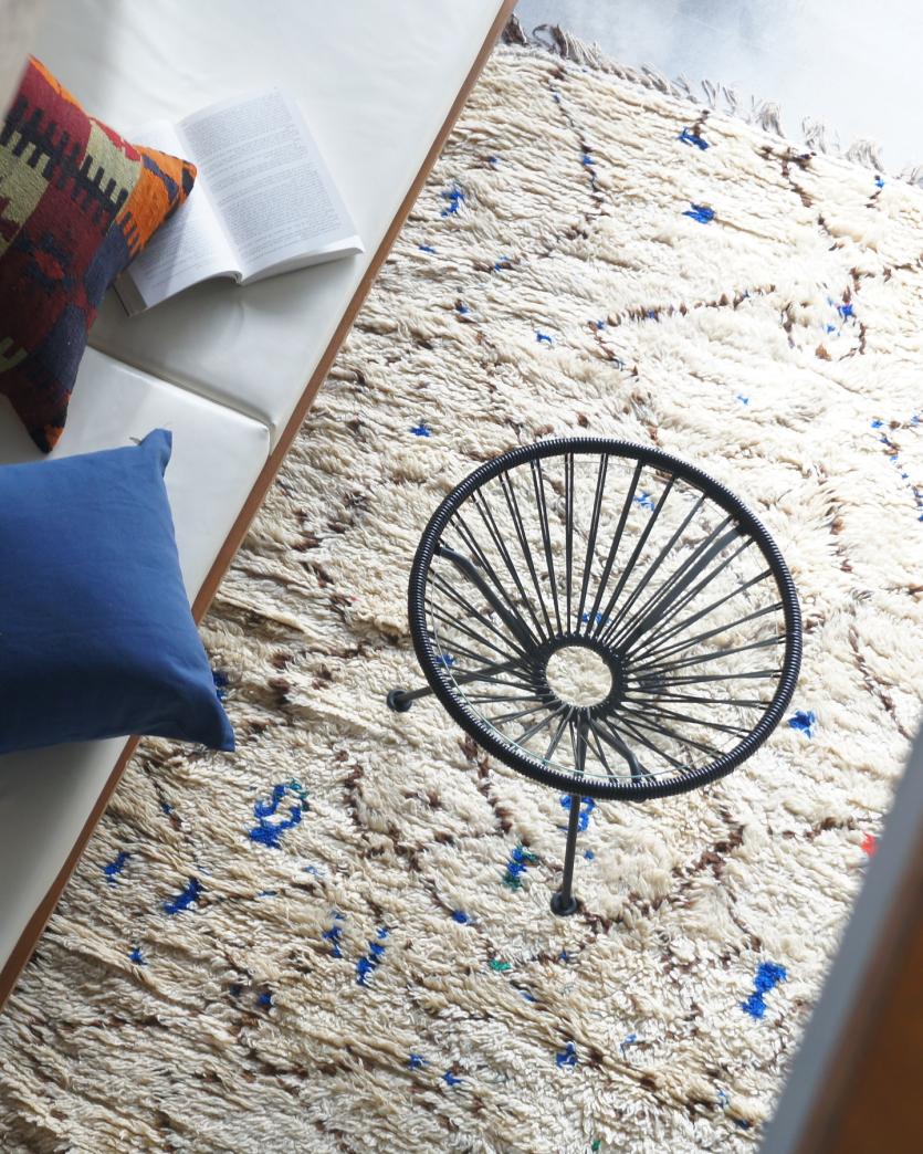 空間を引き締める、絵になる佇まい