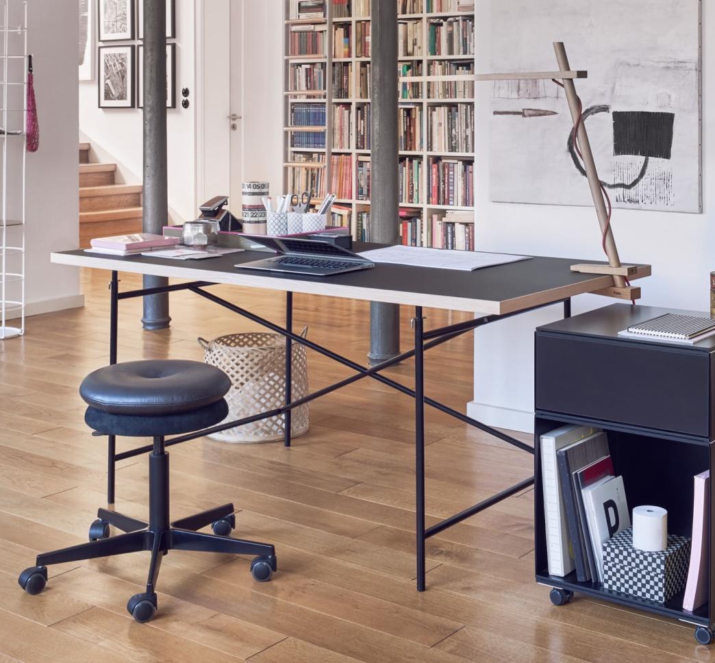 アイアーマンテーブル/リノリウム