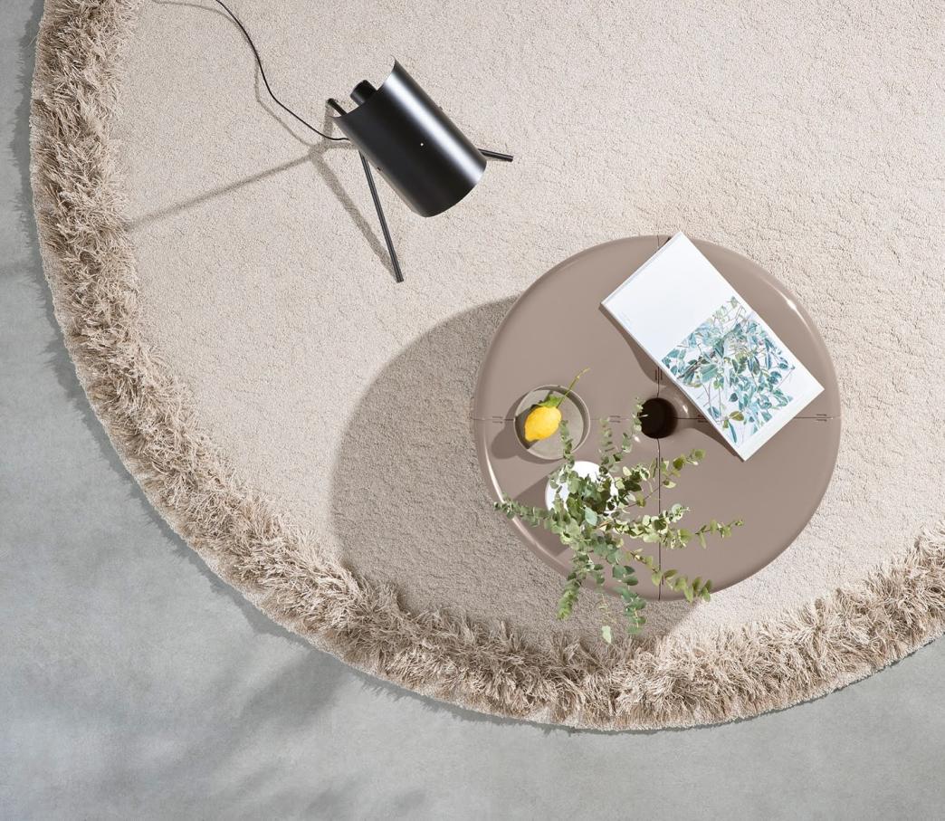 有機的なラインがチャーミングな扇形ユニット