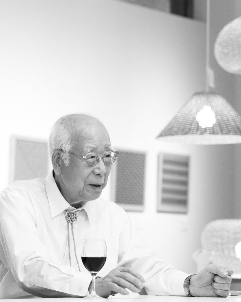 竹とアクリルのランプ