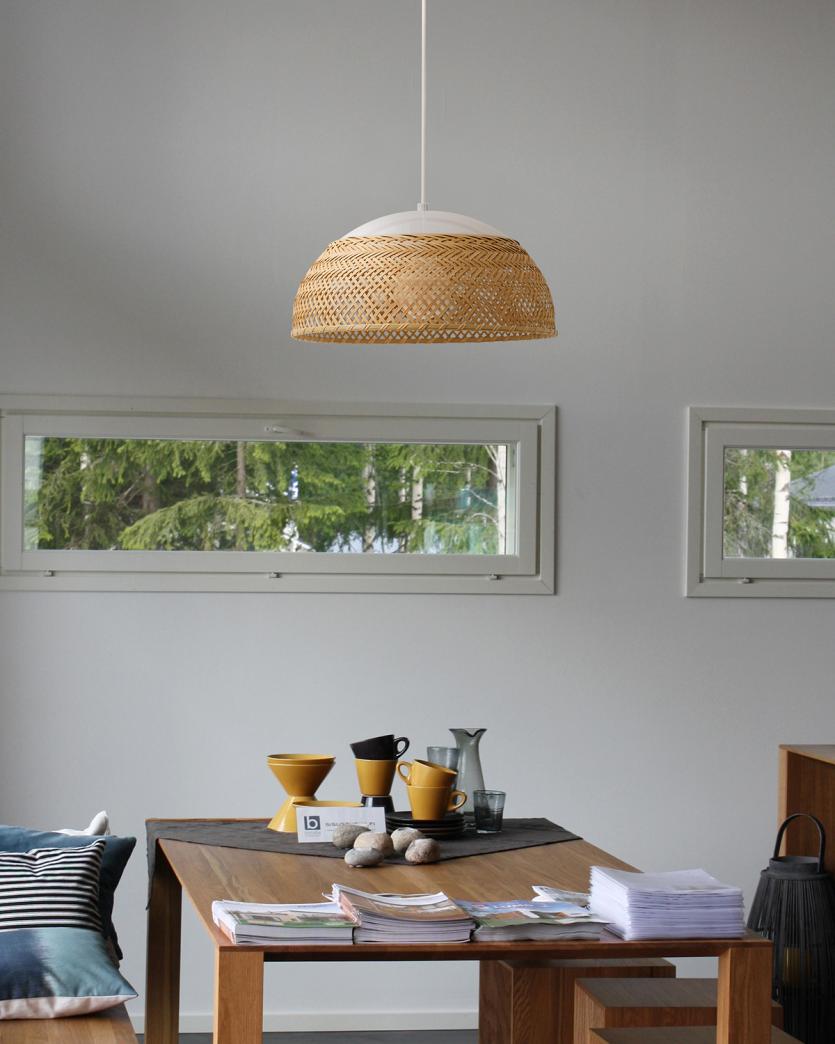 竹とアクリルのランプ