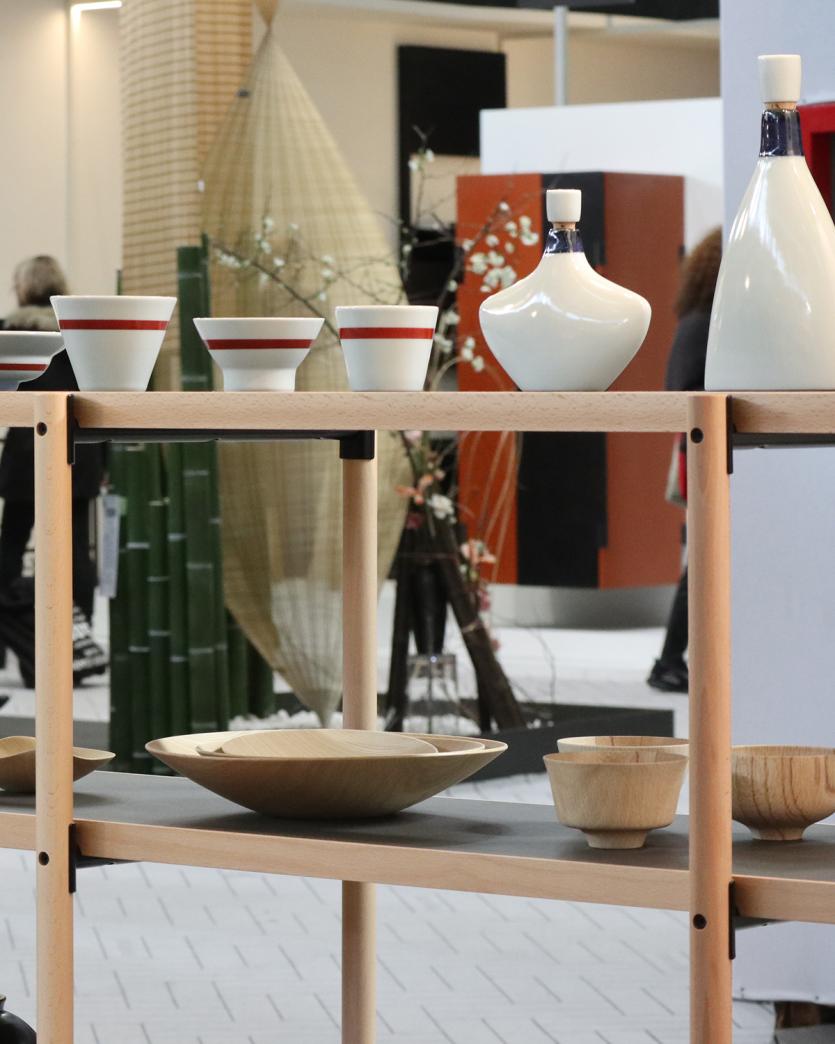 オープンスペースに遊びが生まれるシェルフ