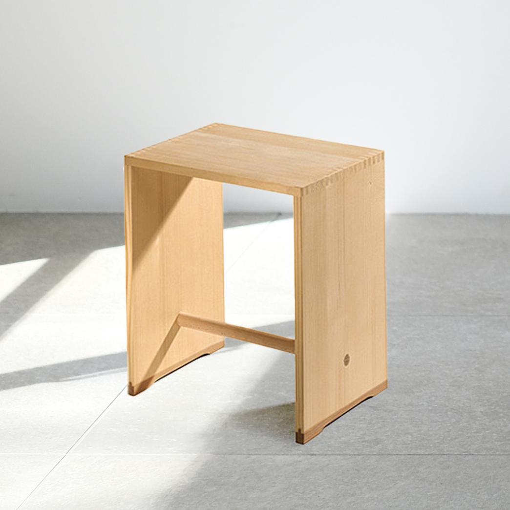 Ulm Stool
